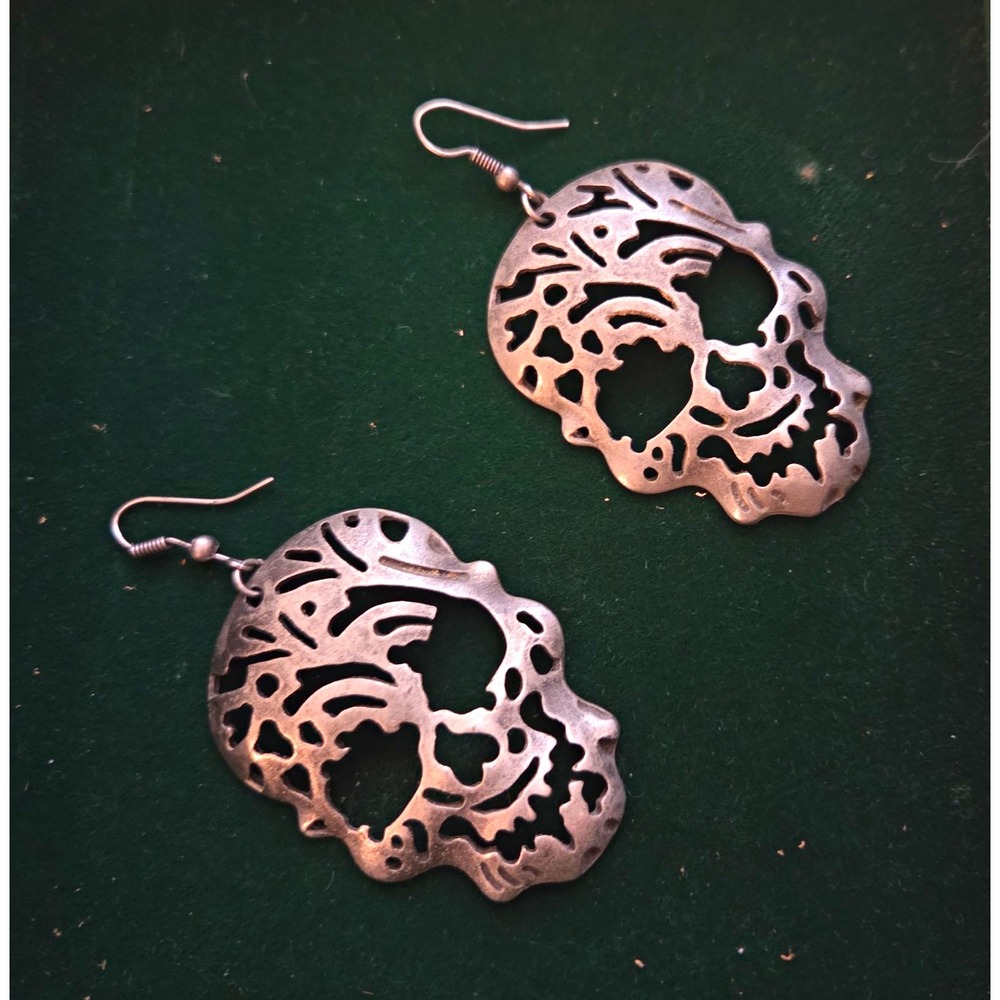 Skull Cutout Silver Tone Dangle/Drop Hook Earrings Halloween Skulls Theme goth